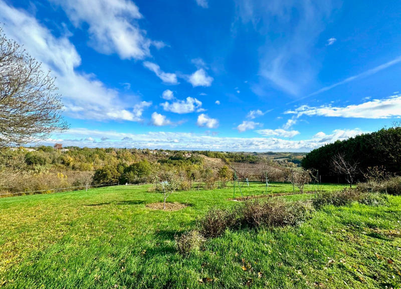 Propriété - 293 m² - 12 pièces