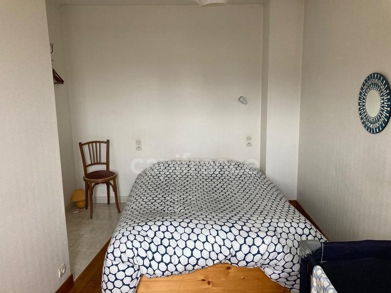 Maison - 240 m² - 9 pièces