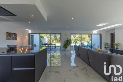 Maison - 184 m² - 6 pièces