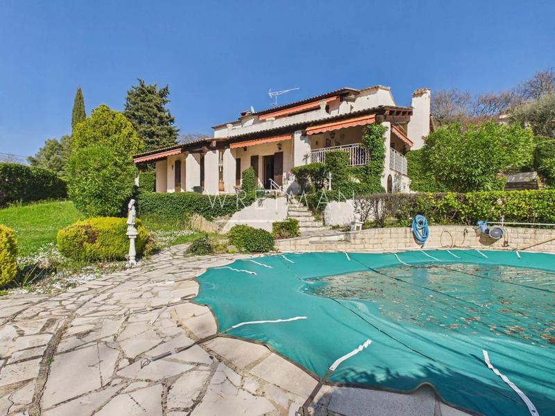 Villa - 185 m² - 5 pièces