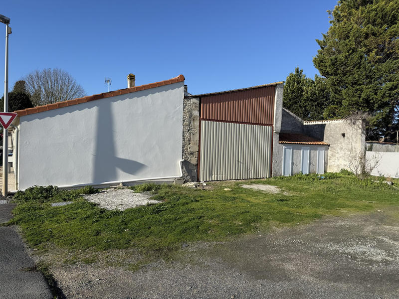 Maison ancienne - 90 m² - 1 pièce