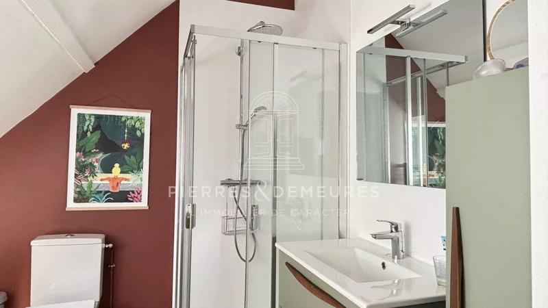 Maison - 190 m² - 8 pièces