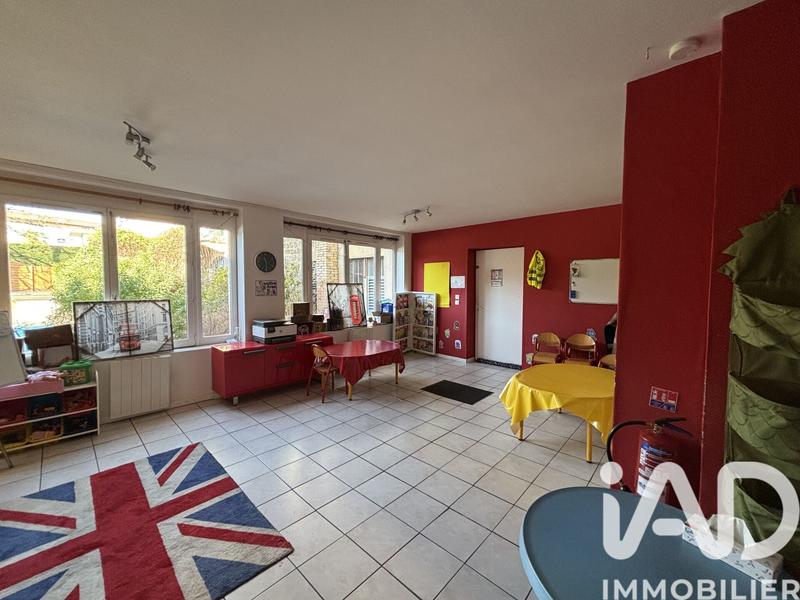 Maison - 451 m² - 12 pièces