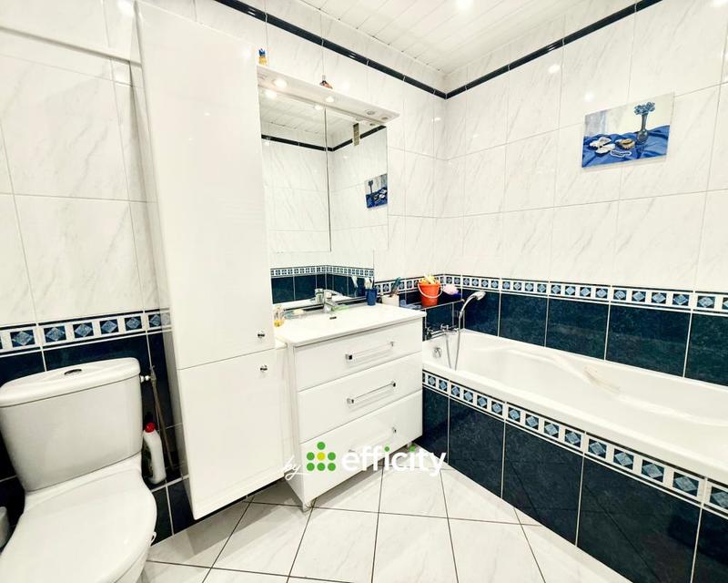 Appartement - 141 m² - 5 pièces