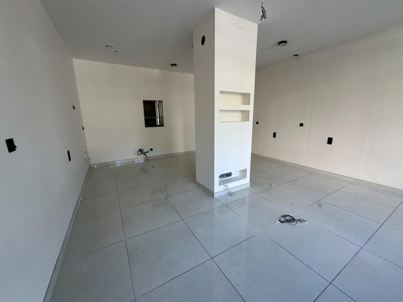 Local commercial - 45 m² - 2 pièces