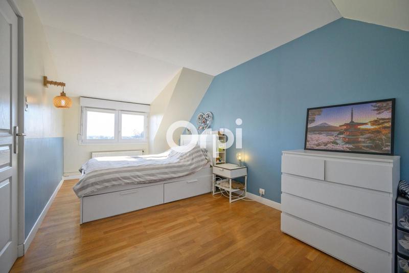 Maison - 105 m² - 5 pièces