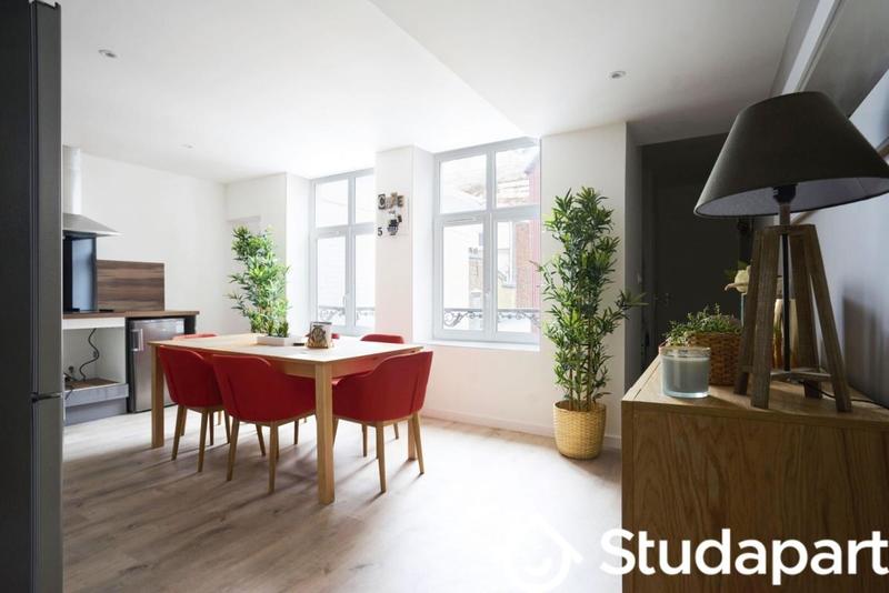 Chambre - 11 m² - 1 pièce