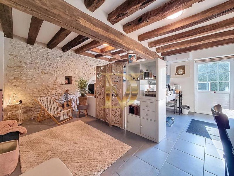 Propriété - 402 m² - 16 pièces