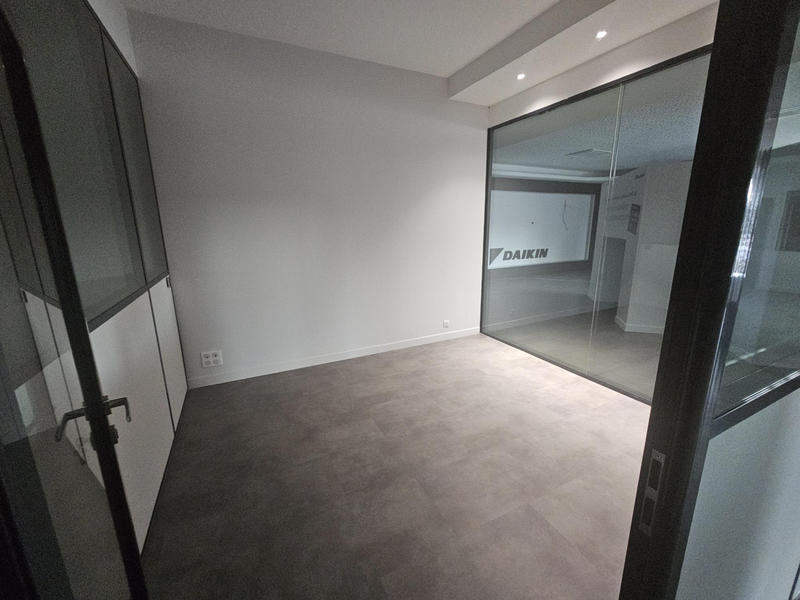 Local commercial - 390 m²