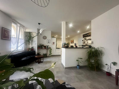 Appartement - 139 m² - 5 pièces