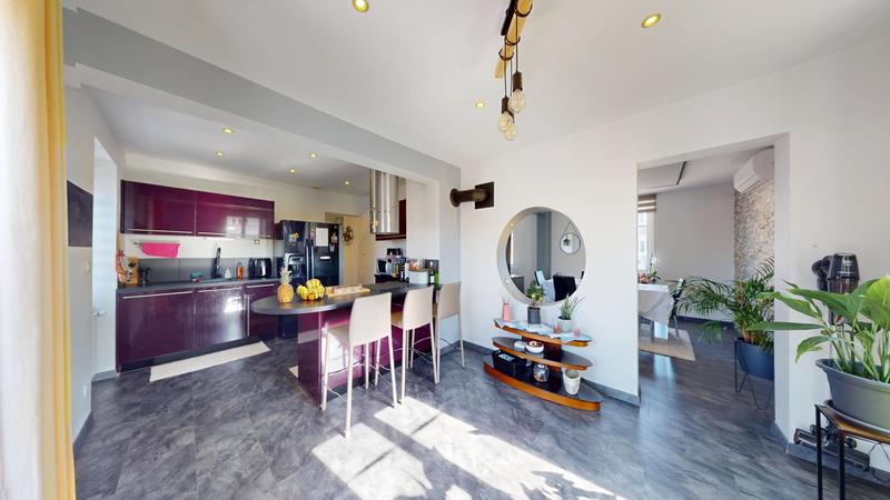 Maison - 100 m² - 4 pièces