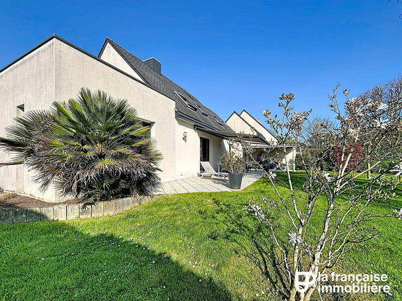 Maison - 137 m² - 6 pièces