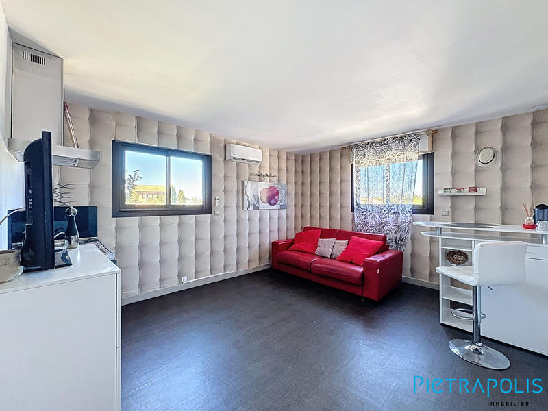 Villa - 222 m² - 7 pièces