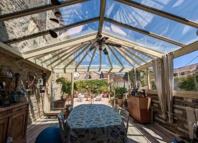 Maison - 212 m² - 7 pièces