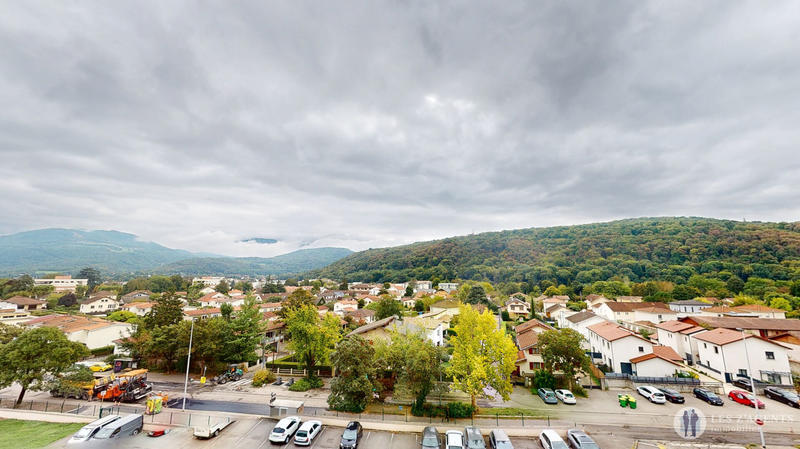 Appartement - 75 m² - 4 pièces