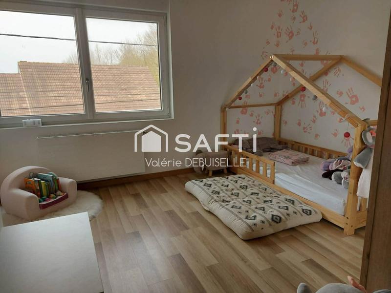 Maison - 90 m² - 5 pièces