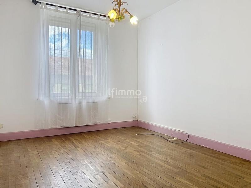 Maison - 290 m² - 11 pièces