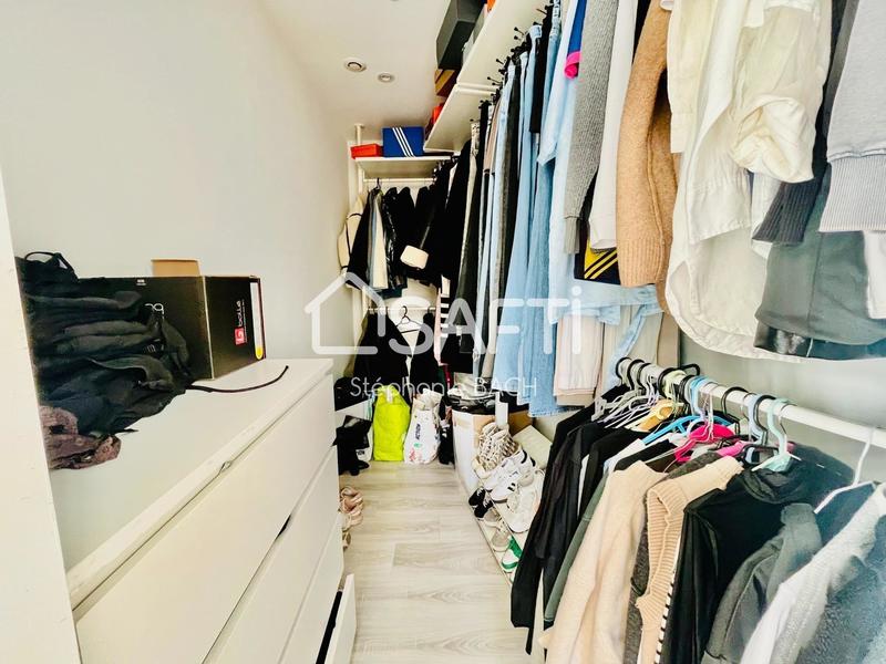 Villa - 212 m² - 9 pièces