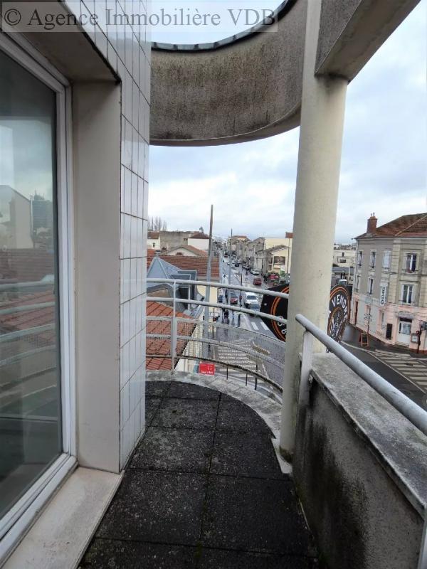 Local commercial - 138 m² - 7 pièces