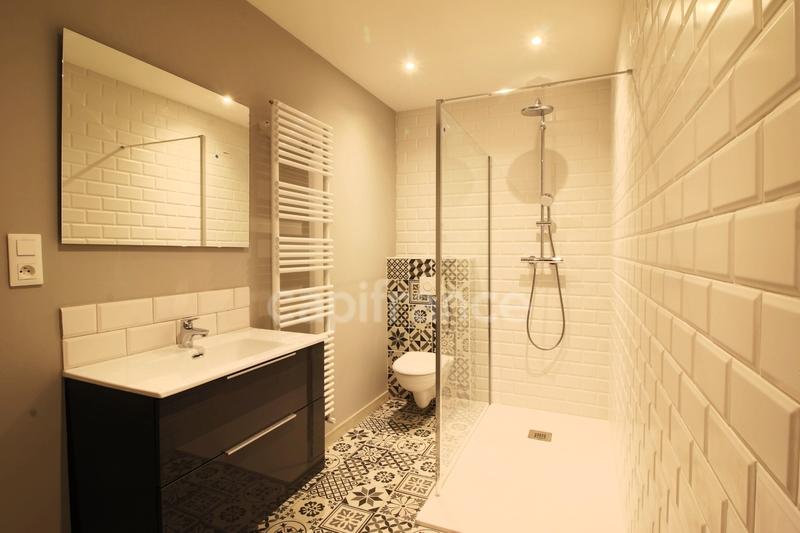 Appartement - 140 m² - 5 pièces