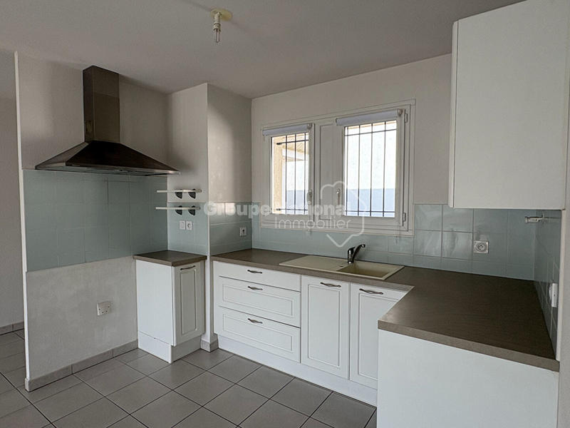 Appartement - 75 m² - 3 pièces