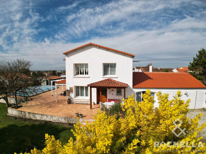 Maison contemporaine - 140 m² - 6 pièces