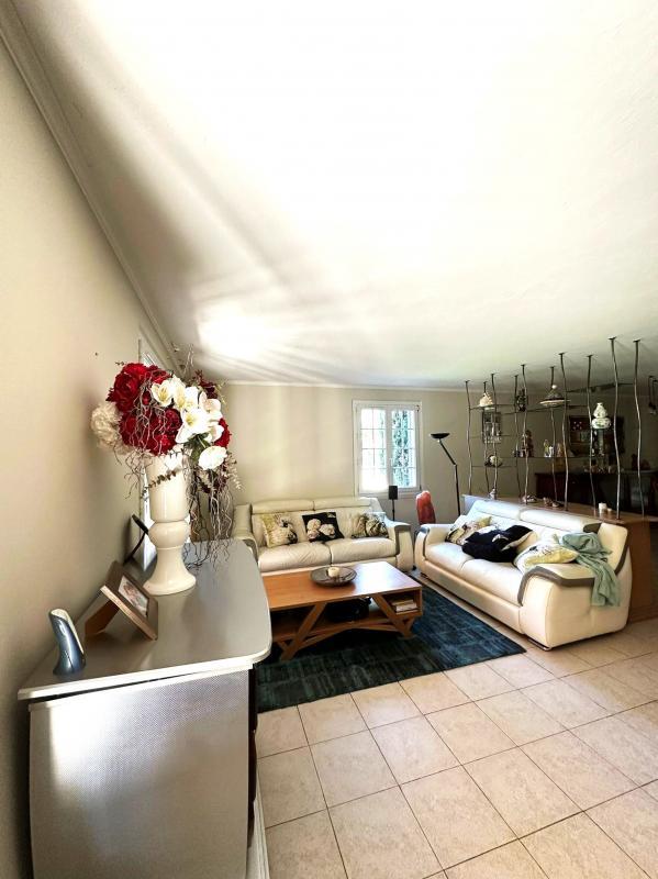 Villa - 220 m² - 7 pièces