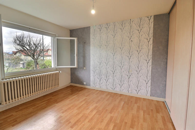 Maison - 93 m² - 4 pièces