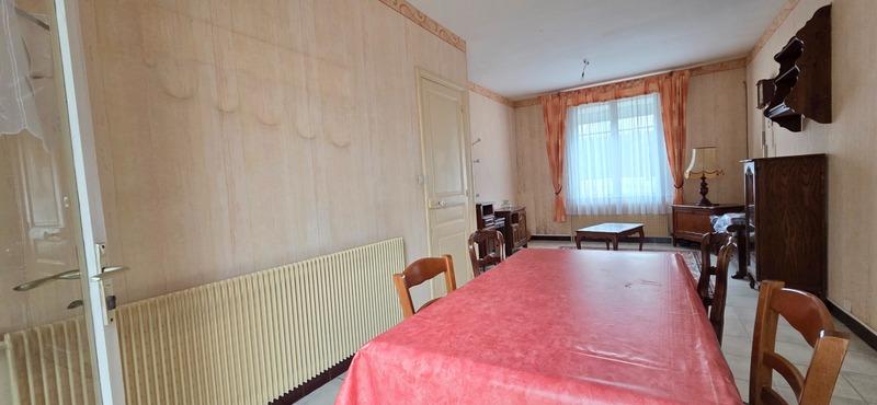 Maison - 104 m² - 4 pièces