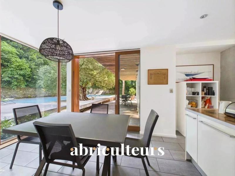 Maison d'architecte - 316 m² - 9 pièces