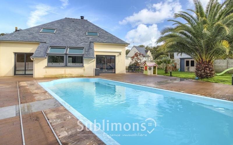 Maison - 168 m² - 8 pièces