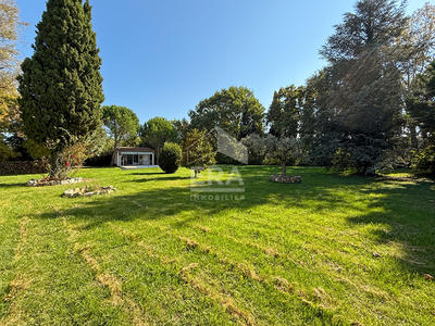 Maison - 180 m² - 6 pièces