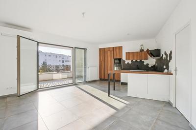 Appartement - 101 m² - 4 pièces