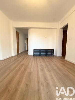 Appartement - 80 m² - 5 pièces