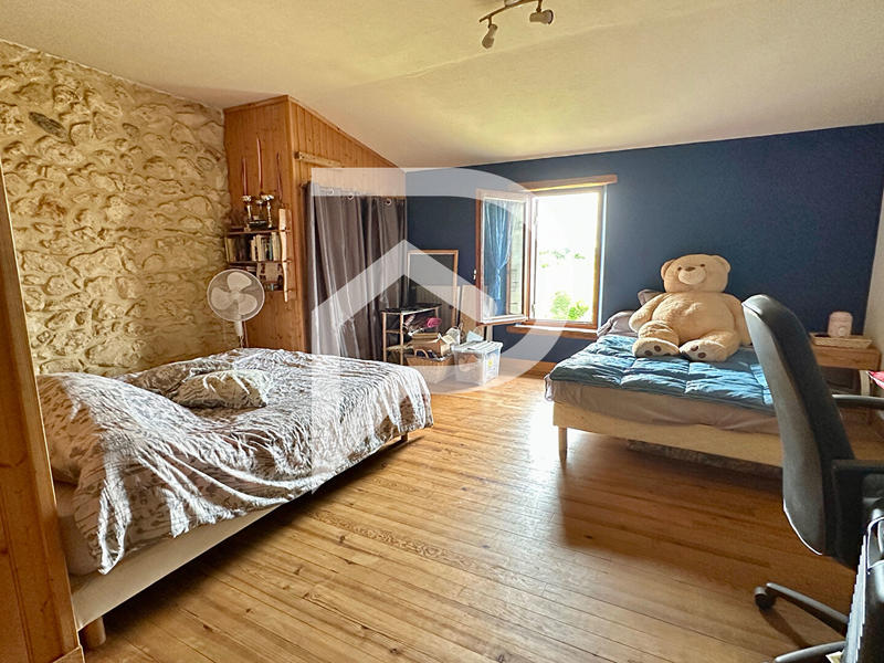 Maison - 157 m² - 4 pièces