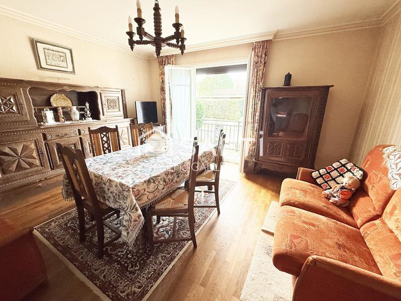 Maison - 94 m² - 4 pièces