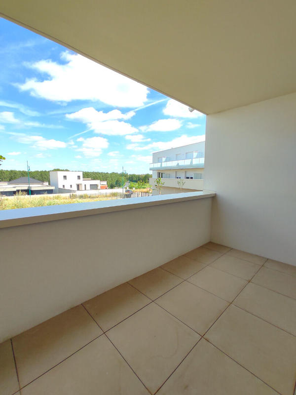 Appartement - 99 m² - 5 pièces