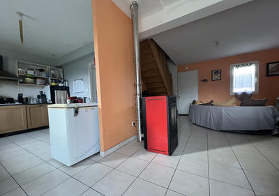 Maison - 90 m² - 5 pièces