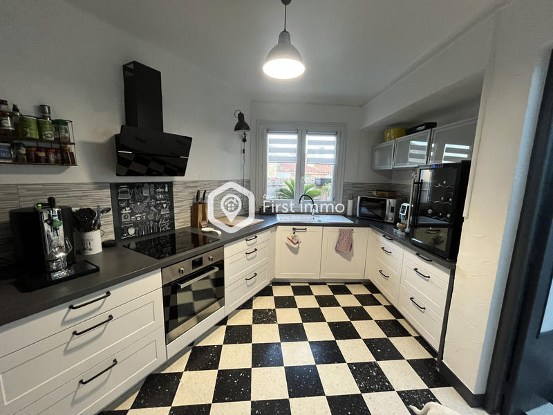 Maison - 100 m² - 5 pièces