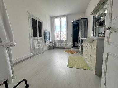 Maison - 135 m² - 5 pièces