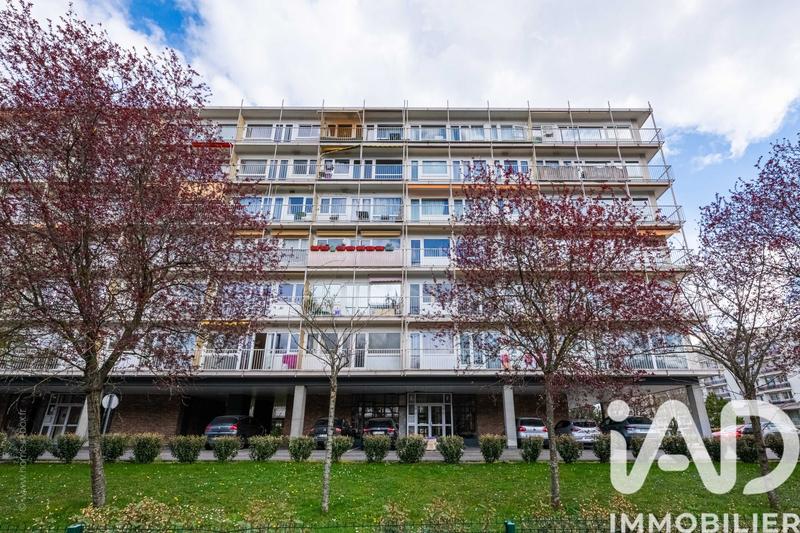 Appartement - 90 m² - 4 pièces