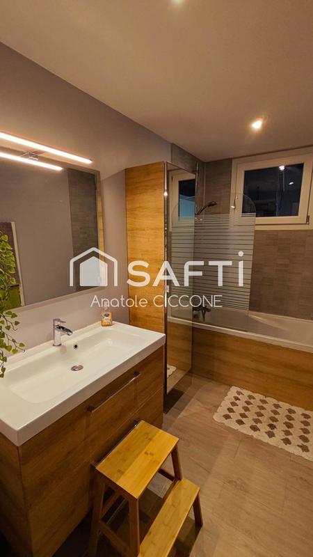 Maison - 175 m² - 6 pièces