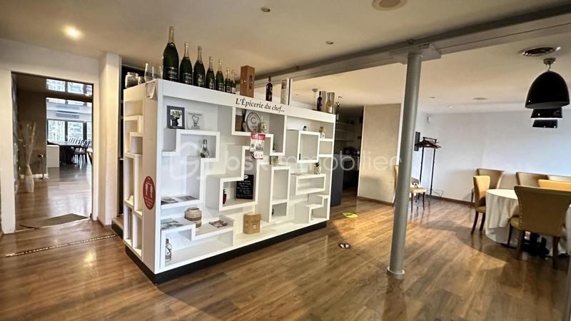 Bureau - 462 m² - 8 pièces