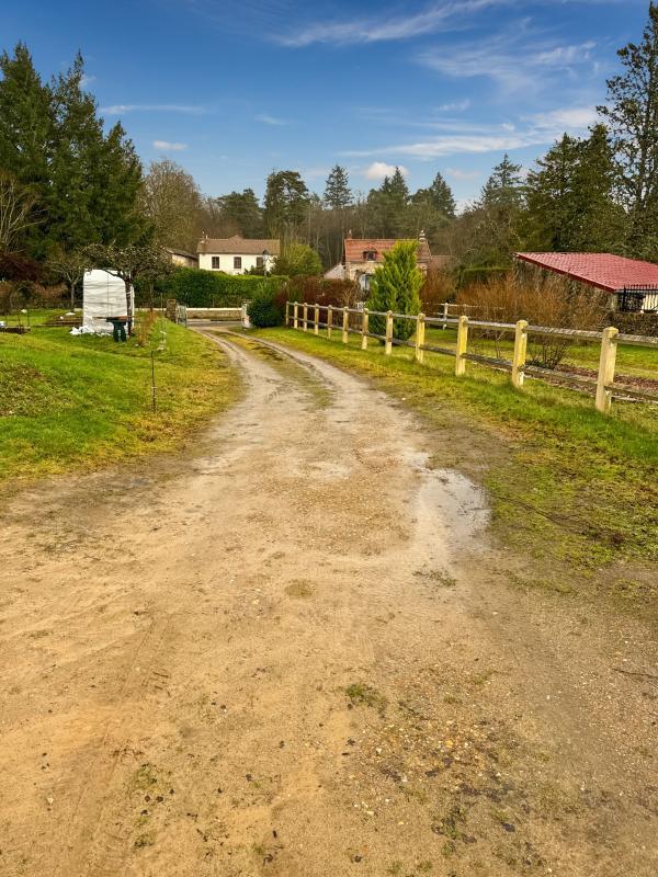 Terrain constructible - 915 m²