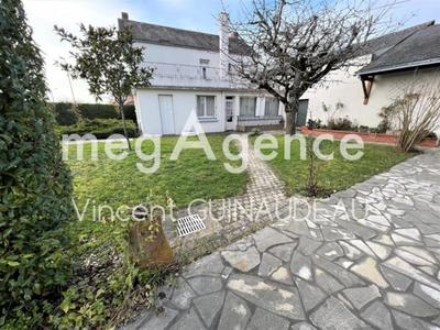 Maison - 170 m² - 8 pièces