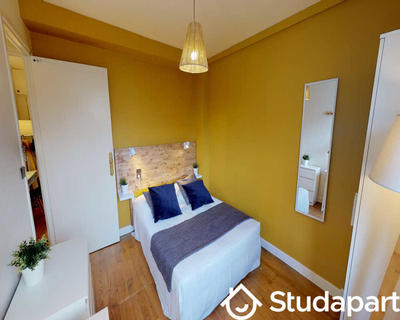 Chambre - 60 m² - 1 pièce