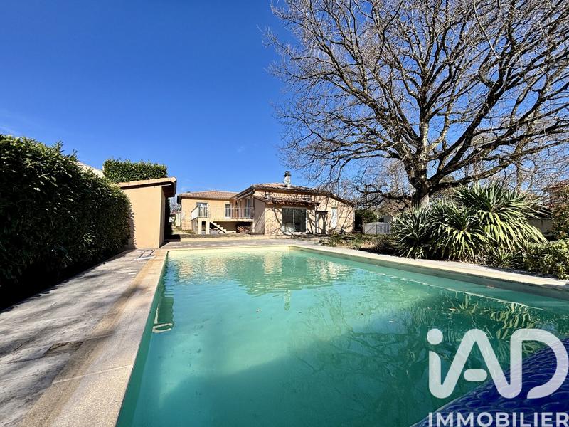 Maison - 127 m² - 6 pièces