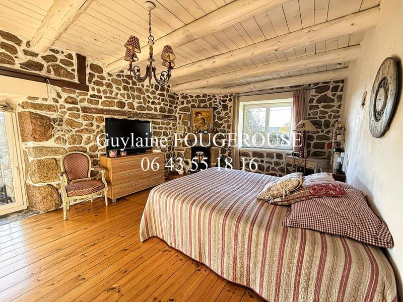 Maison - 200 m² - 8 pièces