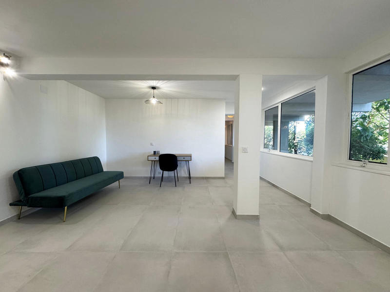 Appartement - 205 m² - 5 pièces