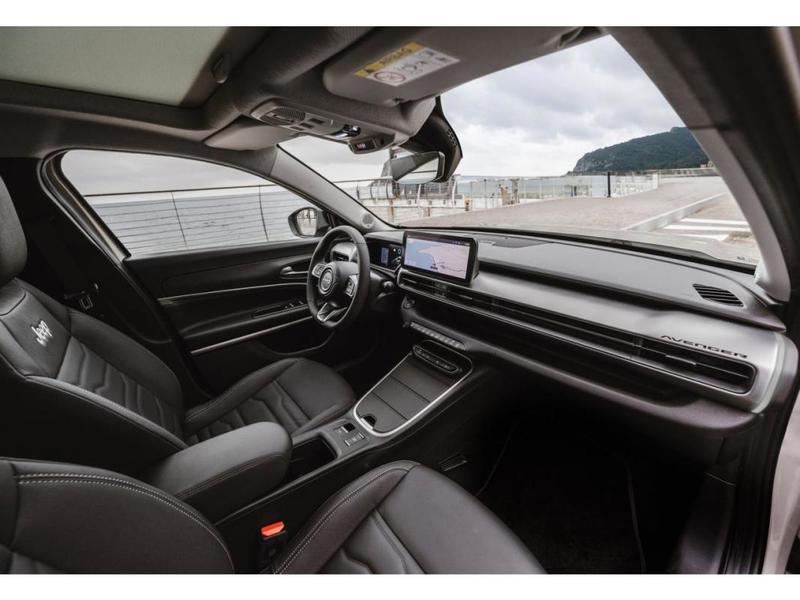 Jeep Avenger Summit 1.2 Hybrid 110 Dcs6 Pk Cuir Premium Toit Ouvrant